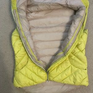LULULEMON PUFFER JACKET